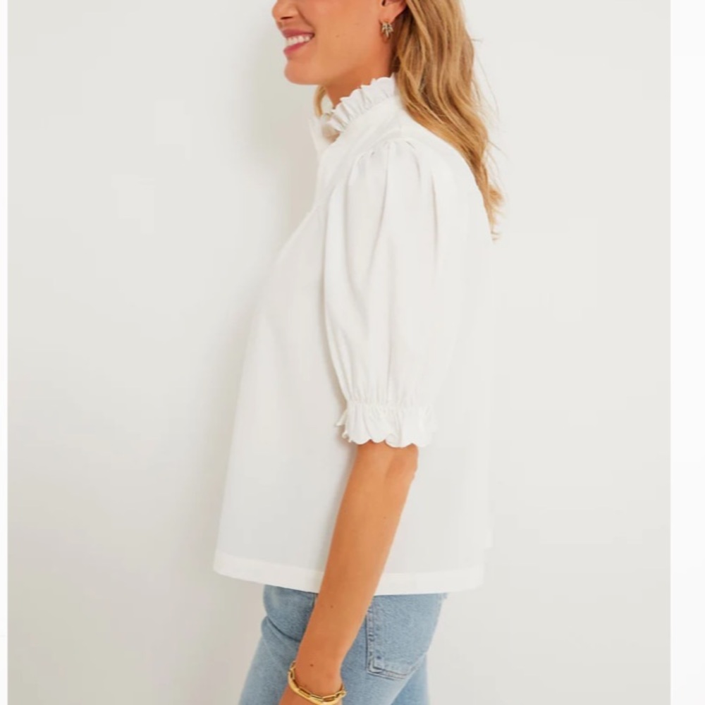 White Selena Blouse
POMANDER PLACE - Picture 4 of 11
